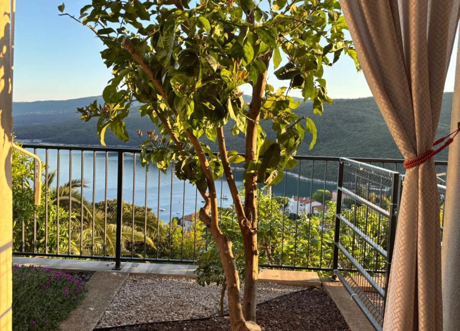 ראבץ Coccolina, Studio Apartment With Private Hot Tub, Breathtaking Views And Free Parking, Bookable All Year Round, Also Take A Look At Our Flat Amor